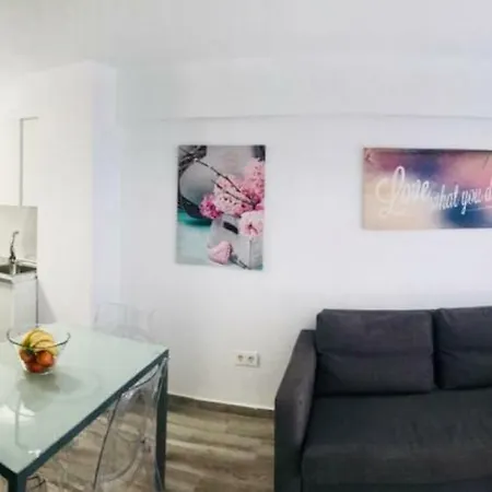 Apartman Sea View Coronel Modern & Sunny